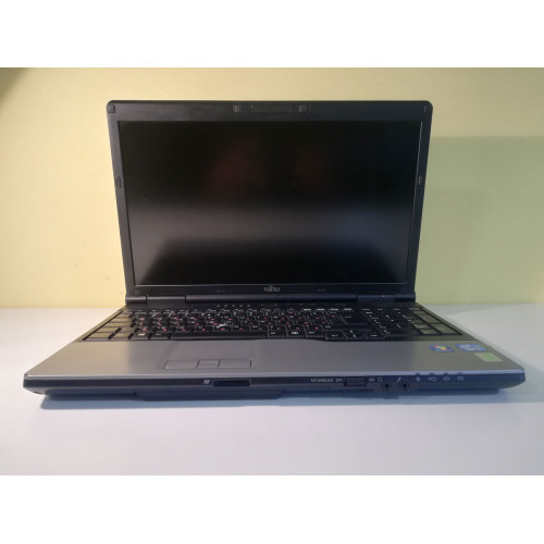 Fujitsu Lifebook E752